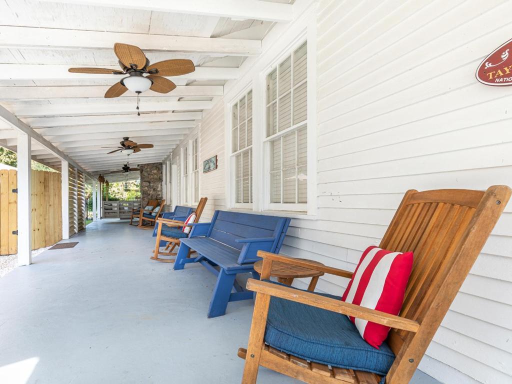 Beach Bum Inn Tybee Island Exterior photo